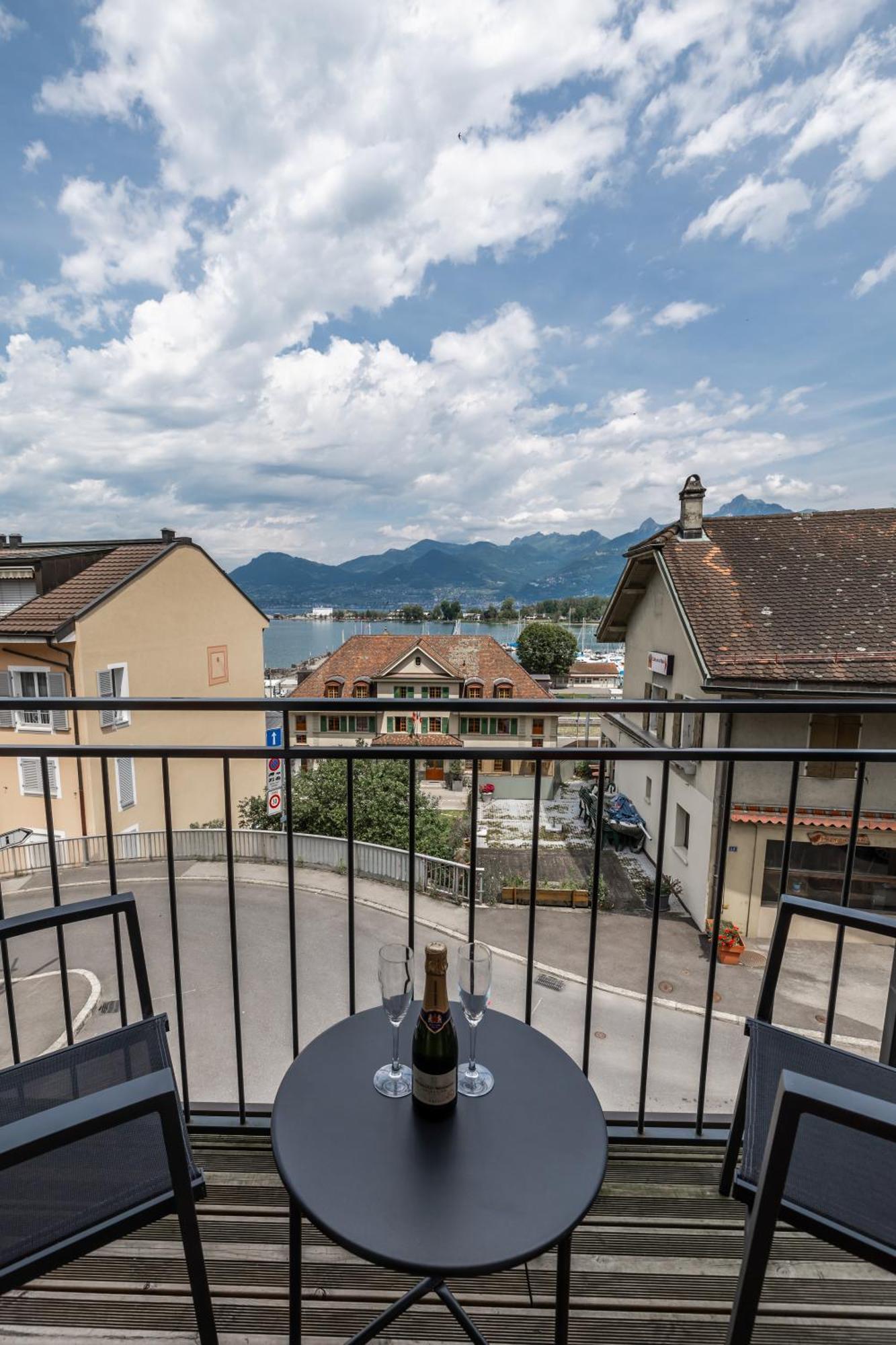 Aloha Chambres Port-Valais 外观 照片